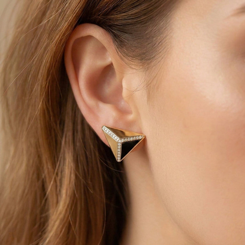 Prism edge studs