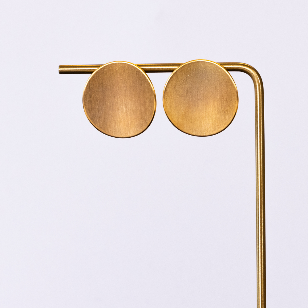 Drift - matte gold circular earrings
